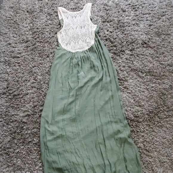 Dress - Picture 2 of 3